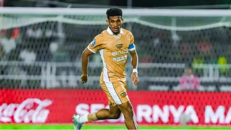 Rasisme di Liga Indonesia: Respons Berkelas Ricky Kambuaya