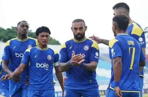Arema FC vs PSM Makassar
